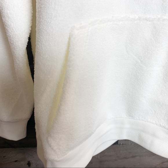 Winter White Sherpa Hoodie Pullover Sweatshirt NWT - Picture 4 of 10